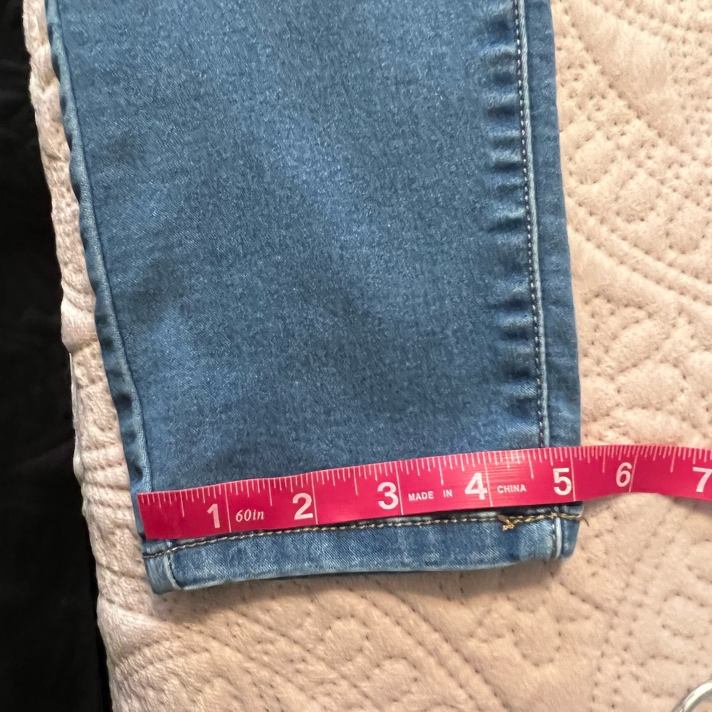 Jeans - Picture 6 of 6